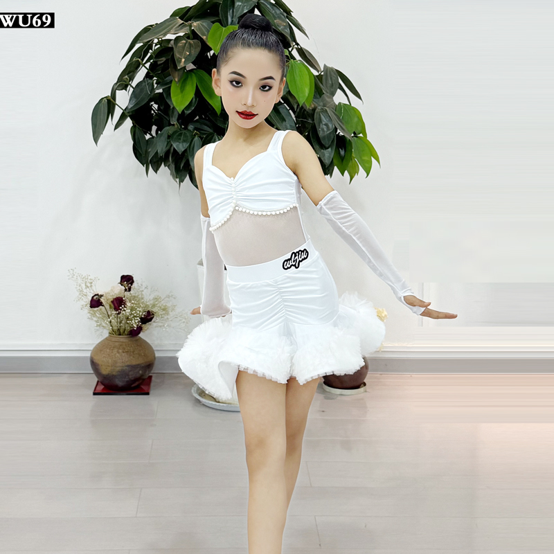 New LatinDance Performance Dre - Outdoor Sports Hall avis et prix