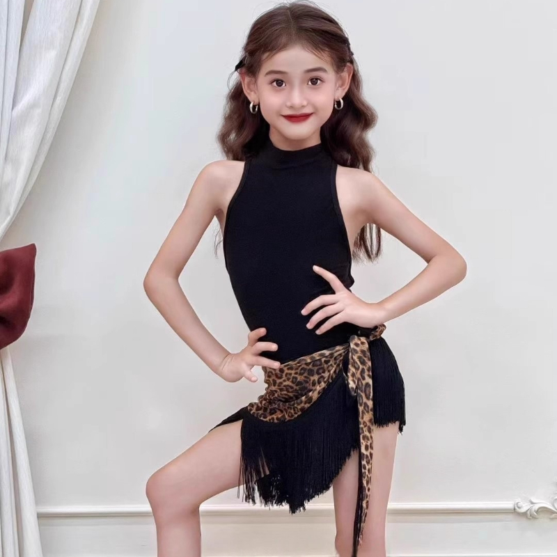 2025 New Latin Dance Performan - Outdoor Sports Hall avis et prix